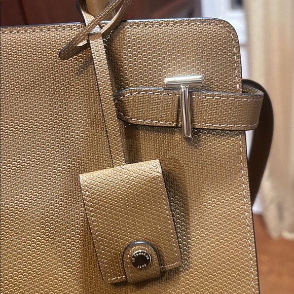 Le Tanneur Tan Grained Leather Handbag Medium - Picture 4 of 10